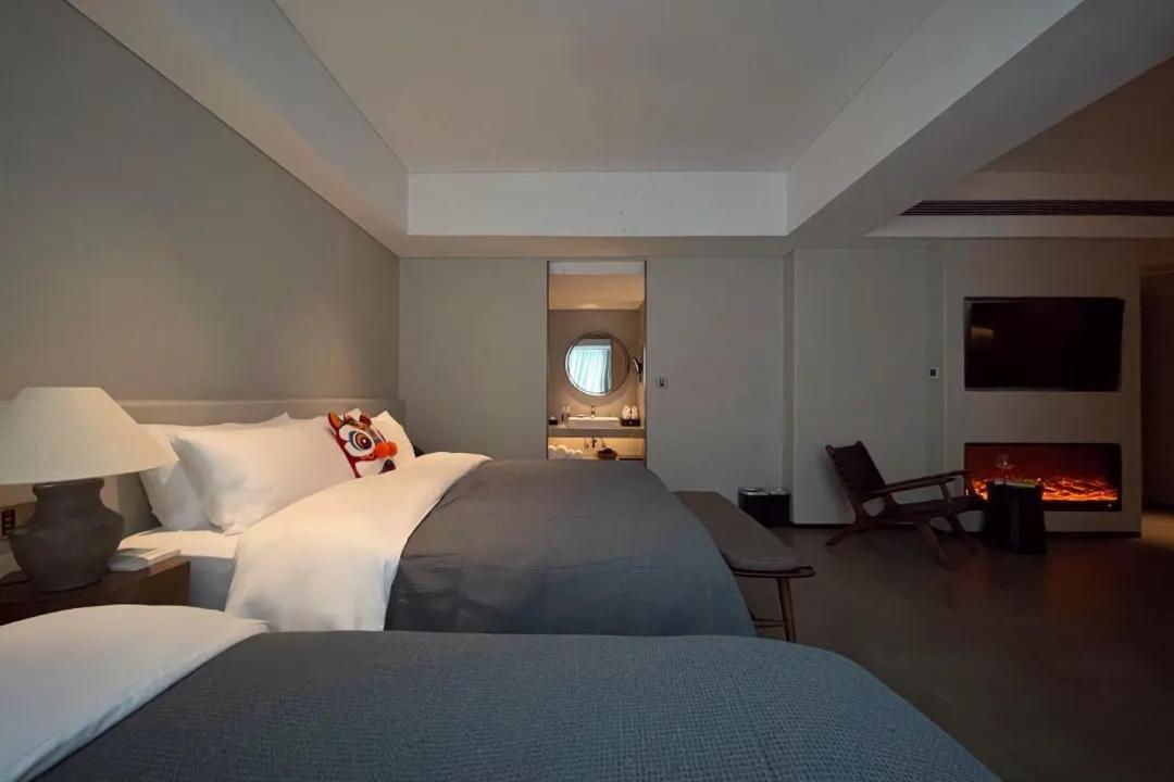 Phoenix Hall House Hotel Fenghuang Bagian luar foto